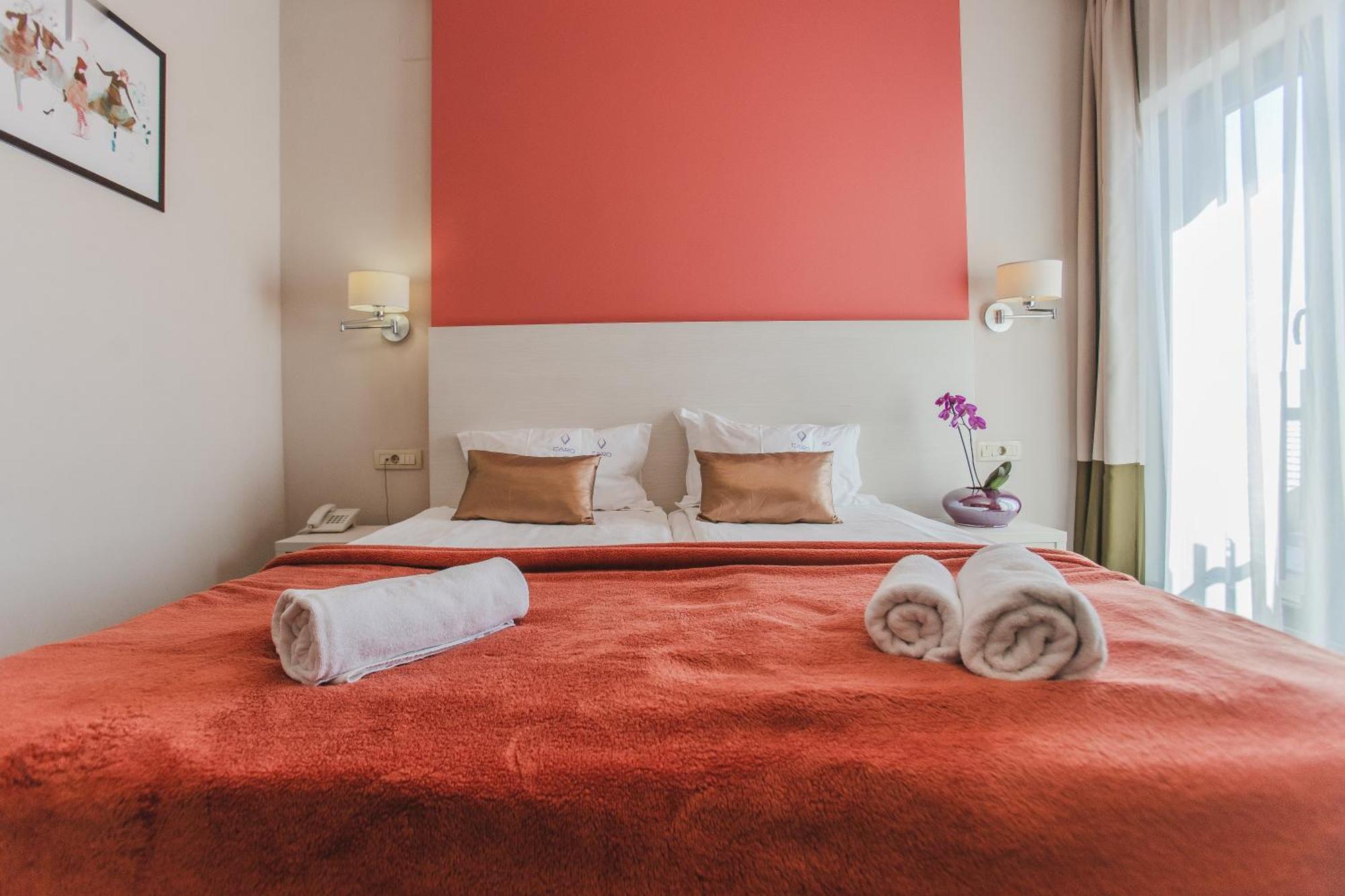 Caro Boutique Hotel Oradea Exterior photo