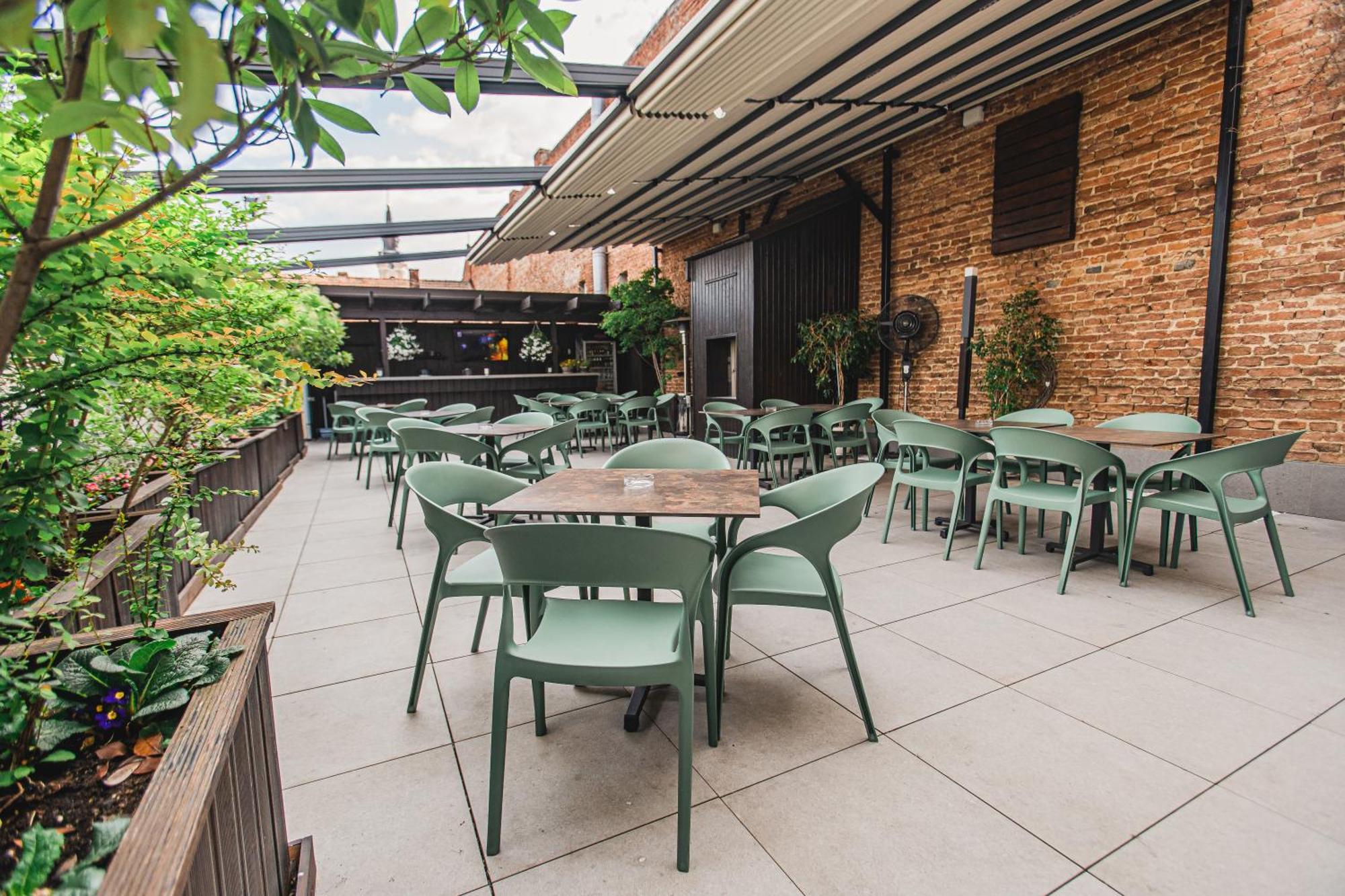 Caro Boutique Hotel Oradea Exterior photo